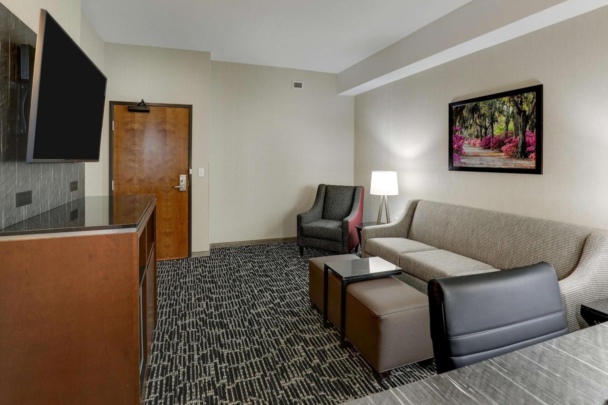Drury Plaza Hotel Savannah Pooler Bagian luar foto