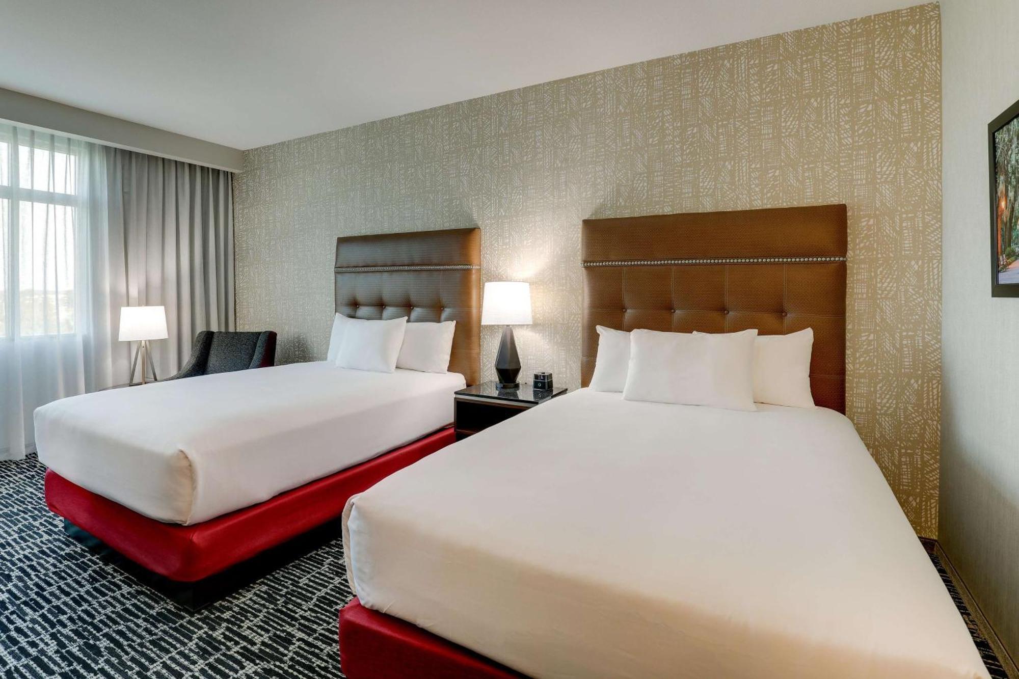 Drury Plaza Hotel Savannah Pooler Bagian luar foto